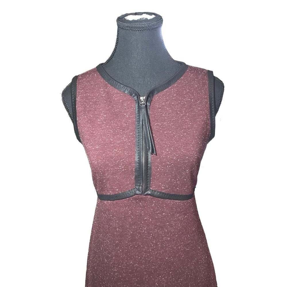 Max Studio Burgundy Speckled Shift Dress with Black Piping and Front Zip
